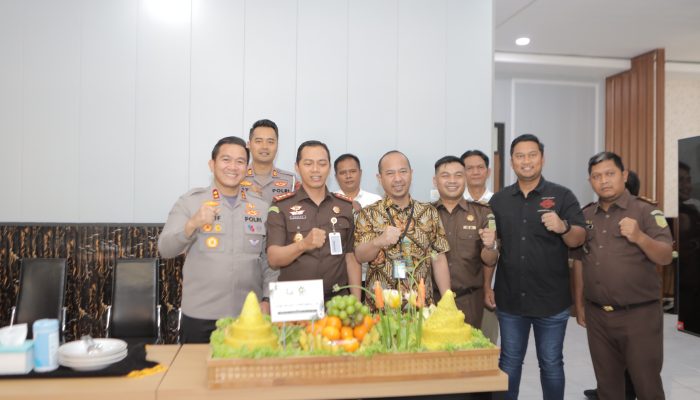 Kapolres Lamongan Perkuat Sinergi dengan Kajari Lamongan, Wujudkan Penegakan Hukum yang Efektif