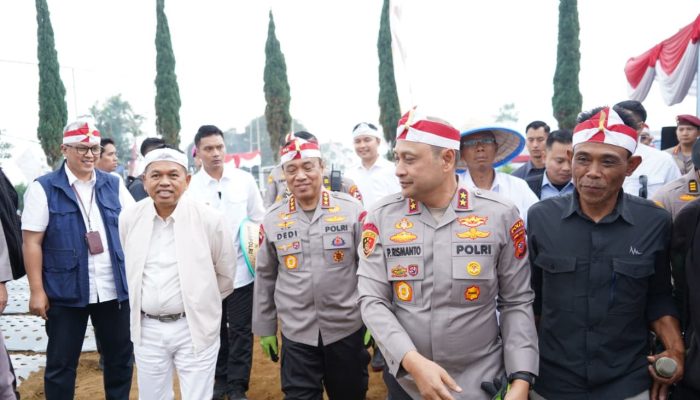 Wujudkan Swasembada, Wakapolri Pimpin Langsung Penanaman Perdana Bawang Putih Serentak