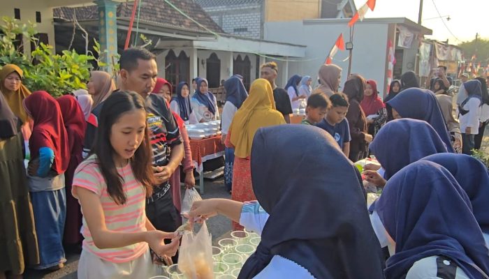 Ibu-Ibu PKK Dusun Tlogo Dongkrak Ekonomi Lewat Jajanan Tradisional UMKM Serba Rp5.000
