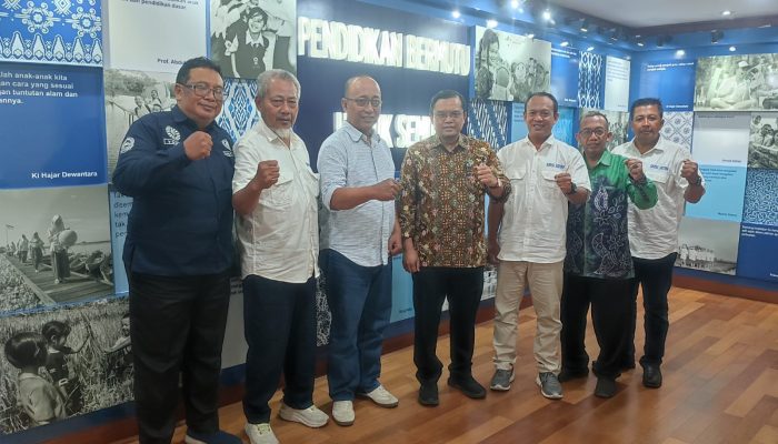 SMSI Jatim Tegaskan Komitmen Pers Ikut Majukan Pendidikan Dasar di Indonesia
