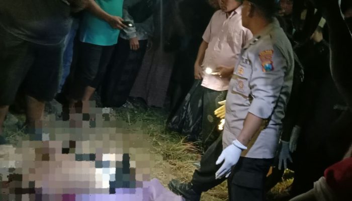Mayat Pria Ditemukan Terapung Di Sungai Bengawan Solo, Polsek Karangbinangun Lakukan Evakuasi