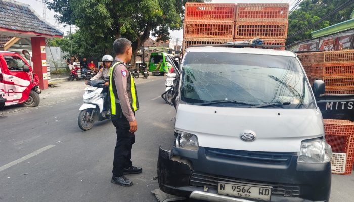 Tiga Kendaraan Tabrakan Beruntun Di Tikung, Polisi Ungkap Penyebabnya