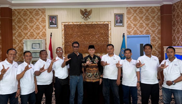Dukung SMSI Lamongan, Wabup Dirham Tekankan Pentingnya Pers sebagai Kontrol Pemerintah