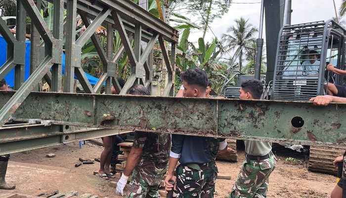 Jembatan Modular di Desa Sihare’o III Nias Capai 64,5 Persen