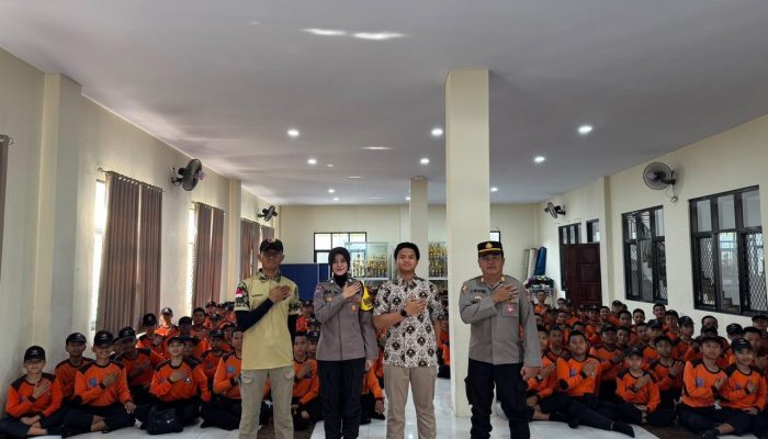 Sosialisasikan SPMB SMA Kemala Taruna Bhayangkara, Polsek Dau Dampingi Siswa Sambangi SMP Ar-Rohmah Putra