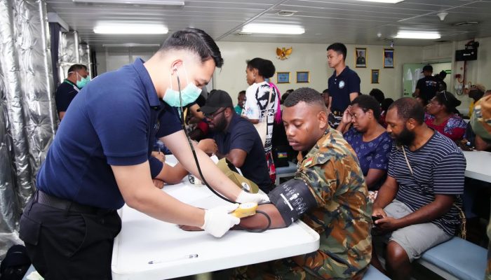 Hadirkan Kepedulian, Satgas Port Visit 2026 Gelar Bakti Kesehatan dan Sosial di Vanuatu