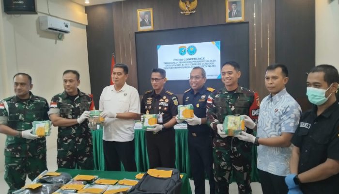 Satgas Pamtas Yonarmed 19/Bogani Gagalkan Penyelundupan 5,269 Kg Sabu di Perbatasan Malaysia