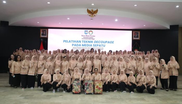 Dorong Kemandirian Ekonomi Keluarga, Ketua DWP Kemendagri Ajak Anggotanya Kembangkan Kreativitas